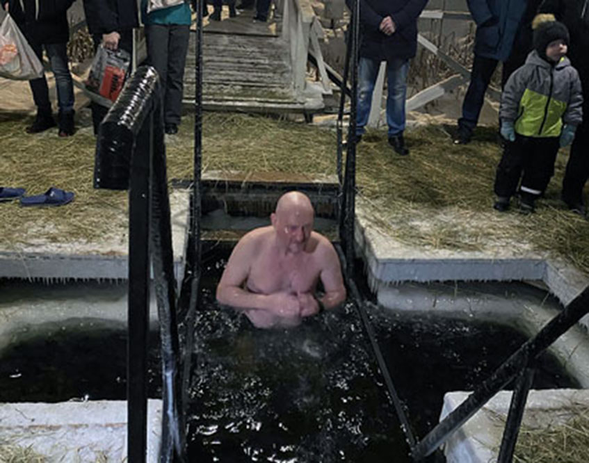 Крещение в Тихвине