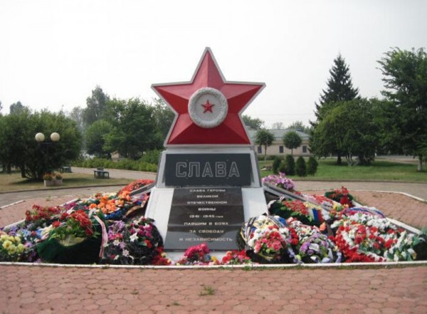 Школьники проехались по местам боевой славы