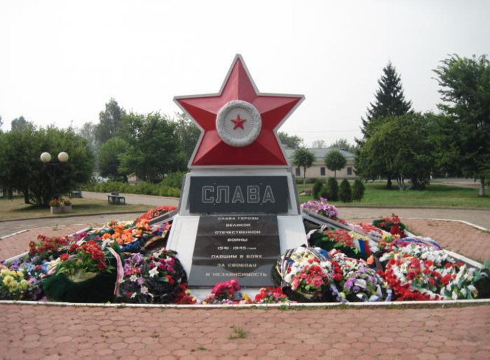 Школьники проехались по местам боевой славы